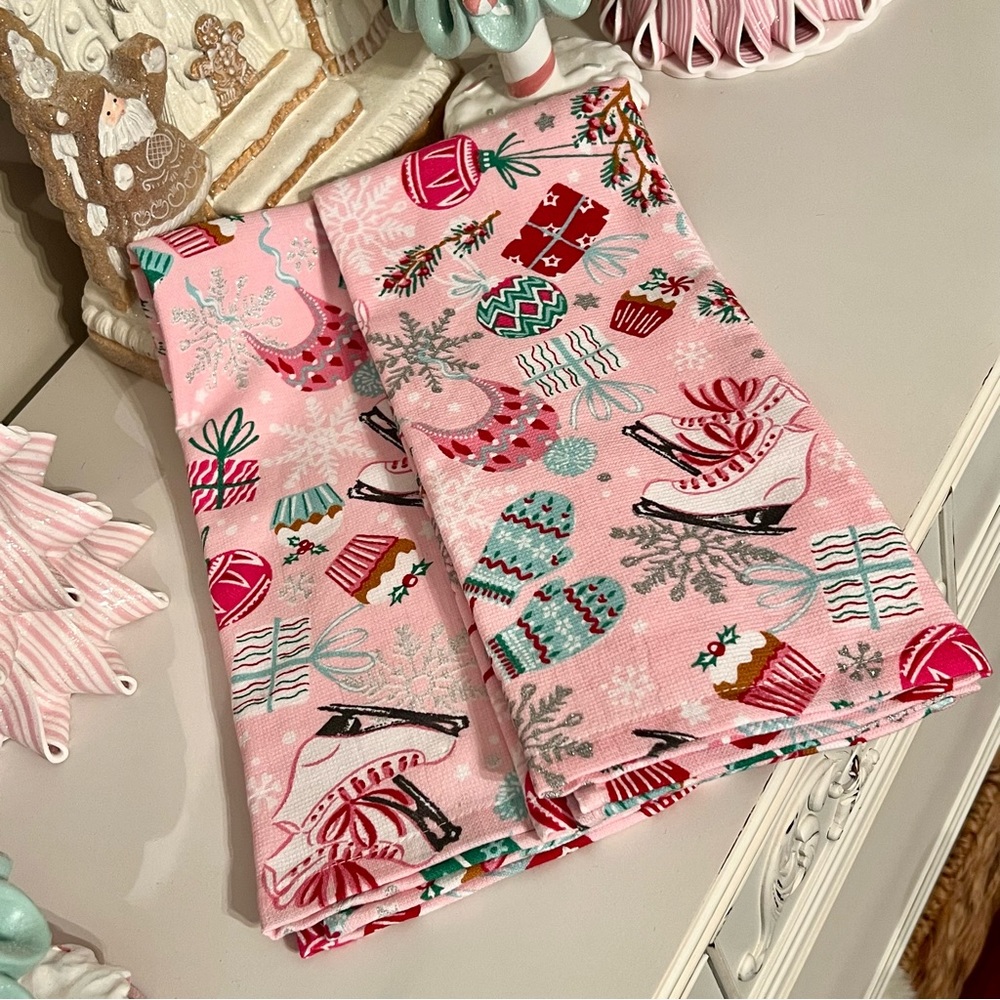 Cupcakes & Cashmere Kitchen Towels